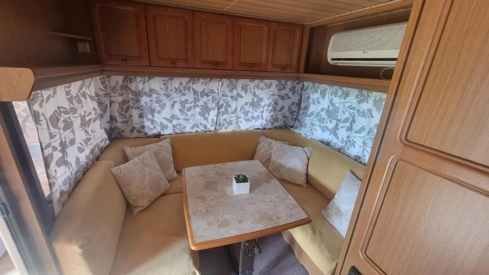 Campsite Каравана Амалтея Hotel Sozopol